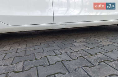 Седан Audi A4 2012 в 