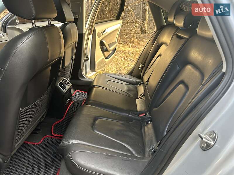 Седан Audi A4 2011 в Киеве