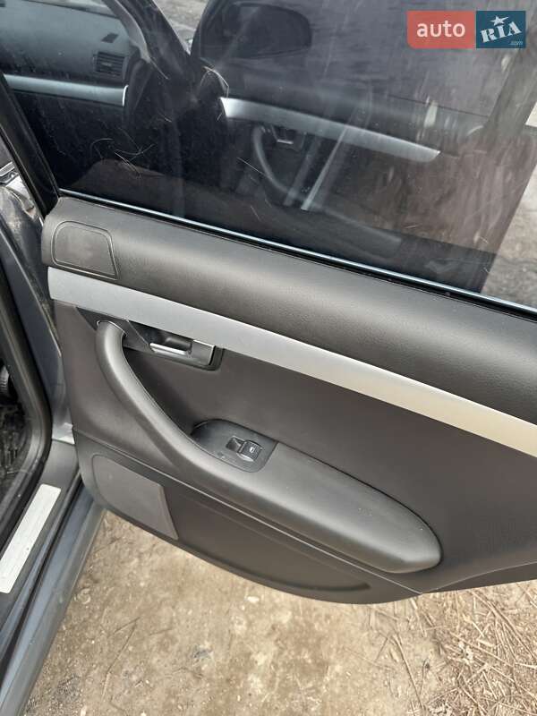 Седан Audi A4 2006 в Кривом Роге