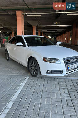 Седан Audi A4 2011 в Киеве