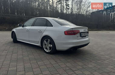 Седан Audi A4 2014 в 
