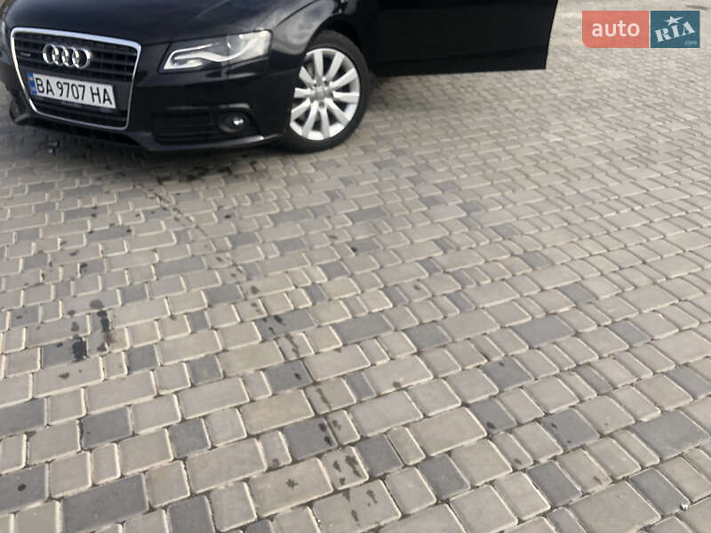 Седан Audi A4 2009 в Кропивницькому