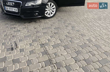 Седан Audi A4 2009 в 