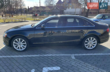 Седан Audi A4 2012 в Луцке