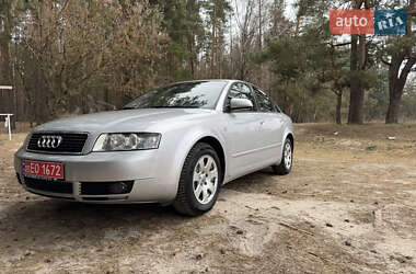 Седан Audi A4 2004 в 