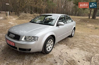 Седан Audi A4 2004 в 