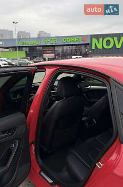 Седан Audi A4 2014 в 