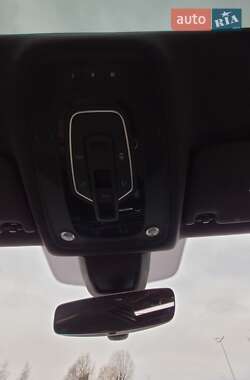 Седан Audi A4 2016 в 