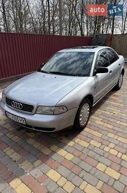 Седан Audi A4 1995 в 