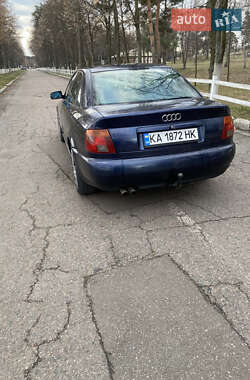 Седан Audi A4 1995 в 