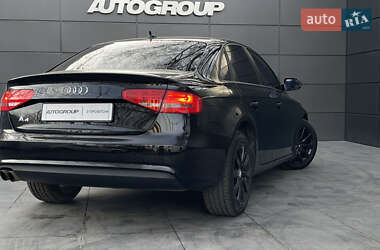 Седан Audi A4 2013 в 