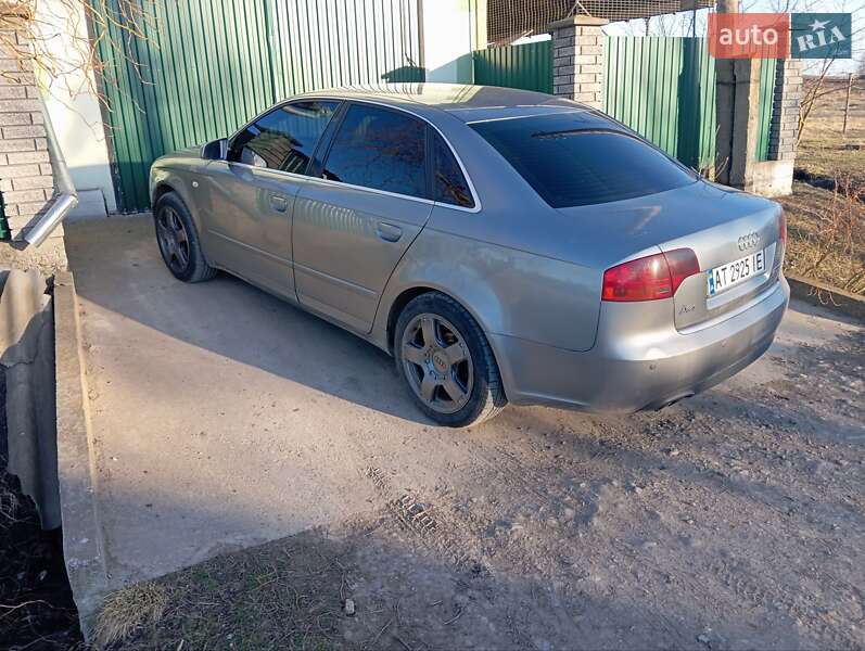 Седан Audi A4 2004 в Городенке