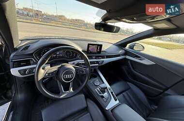 Седан Audi A4 2018 в 