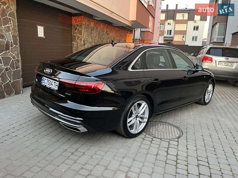 Седан Audi A4 2023 в Львові