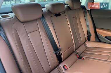 Седан Audi A4 2024 в 