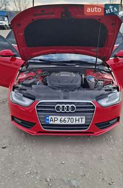 Универсал Audi A4 2012 в 