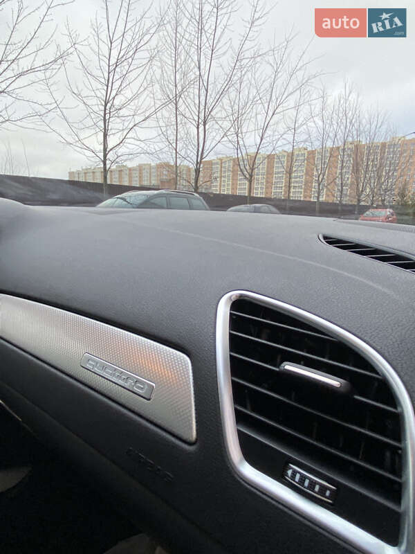 Седан Audi A4 2013 в Києві