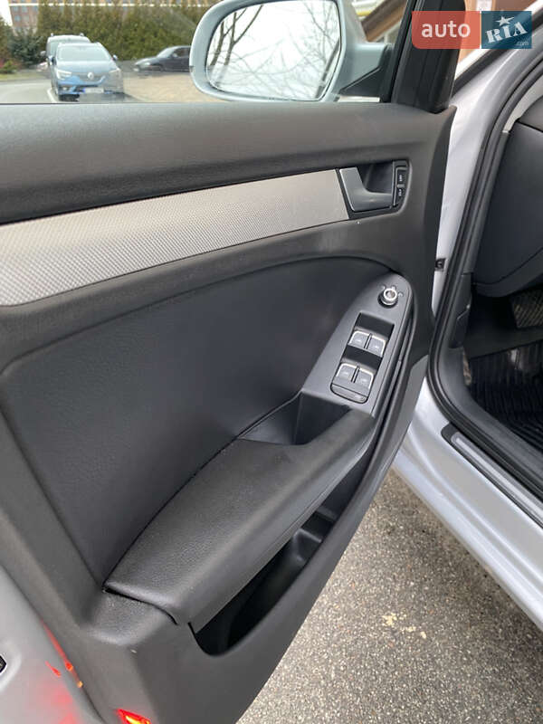 Седан Audi A4 2013 в Києві