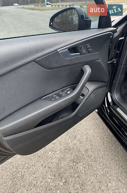 Седан Audi A4 2016 в Львове