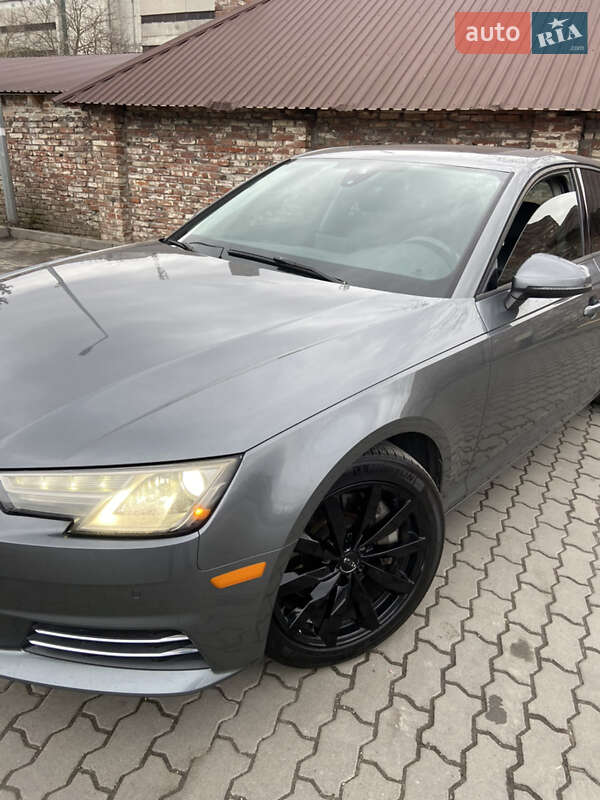Седан Audi A4 2016 в 