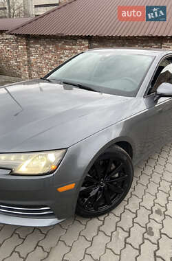 Седан Audi A4 2016 в 