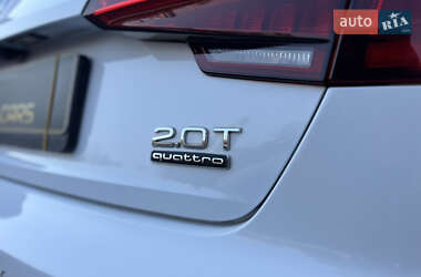 Седан Audi A4 2015 в 