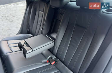 Седан Audi A4 2015 в 