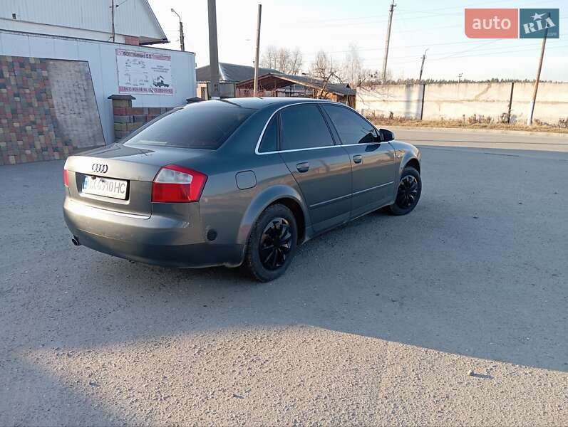 Седан Audi A4 2002 в Полонном