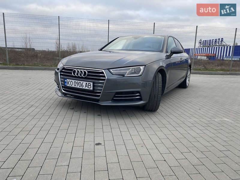 Audi A4 2016