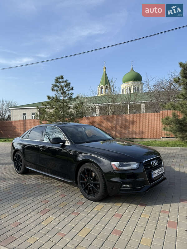 Седан Audi A4 2015 в 