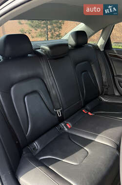 Седан Audi A4 2015 в 