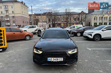 Седан Audi A4 2015 в 