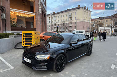 Седан Audi A4 2015 в 