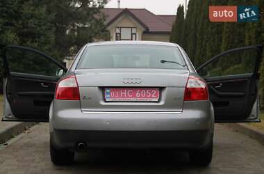 Седан Audi A4 2002 в 