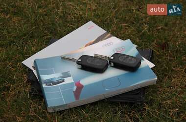 Седан Audi A4 2002 в 
