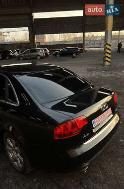 Седан Audi A4 2004 в Луцке