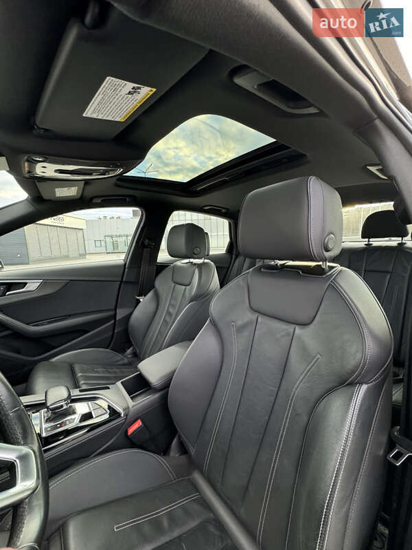 Седан Audi A4 2021 в Харькове