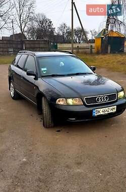 Універсал Audi A4 1998 в 