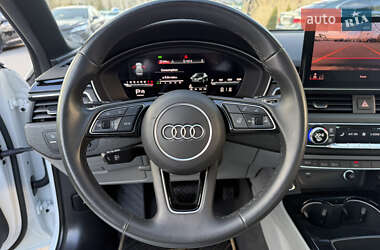 Седан Audi A4 2022 в 