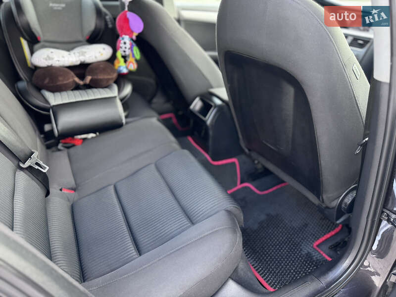 Универсал Audi A4 2012 в Староконстантинове