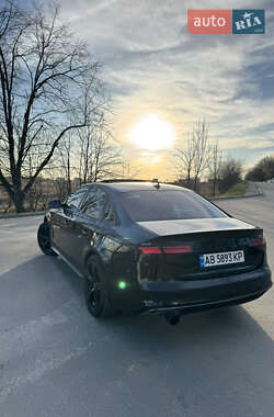 Седан Audi A4 2015 в 