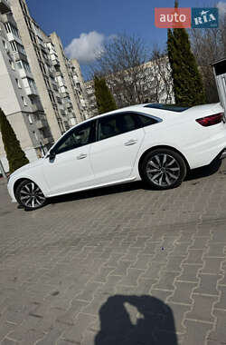 Седан Audi A4 2022 в Житомире