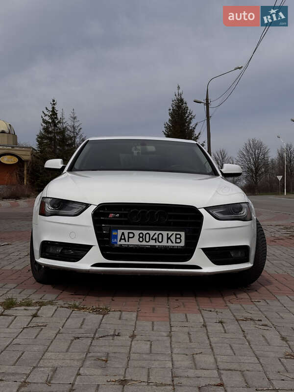 Седан Audi A4 2012 в Запорожье