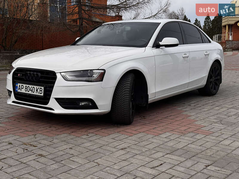 Седан Audi A4 2012 в Запорожье