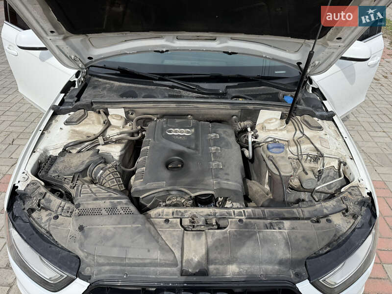 Седан Audi A4 2012 в Запорожье