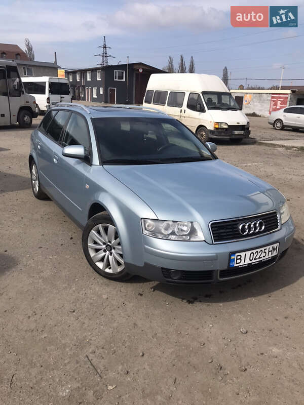 Универсал Audi A4 2002 в 