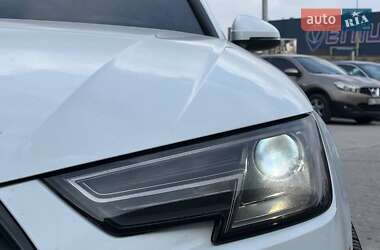Седан Audi A4 2016 в 