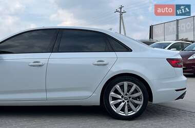 Седан Audi A4 2016 в 