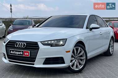 Седан Audi A4 2016 в 