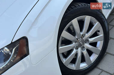 Седан Audi A4 2009 в 